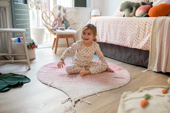 Quel tapis choisir pour une chambre bébé ? Conseils, tendances et entretien  - Joli Baby
